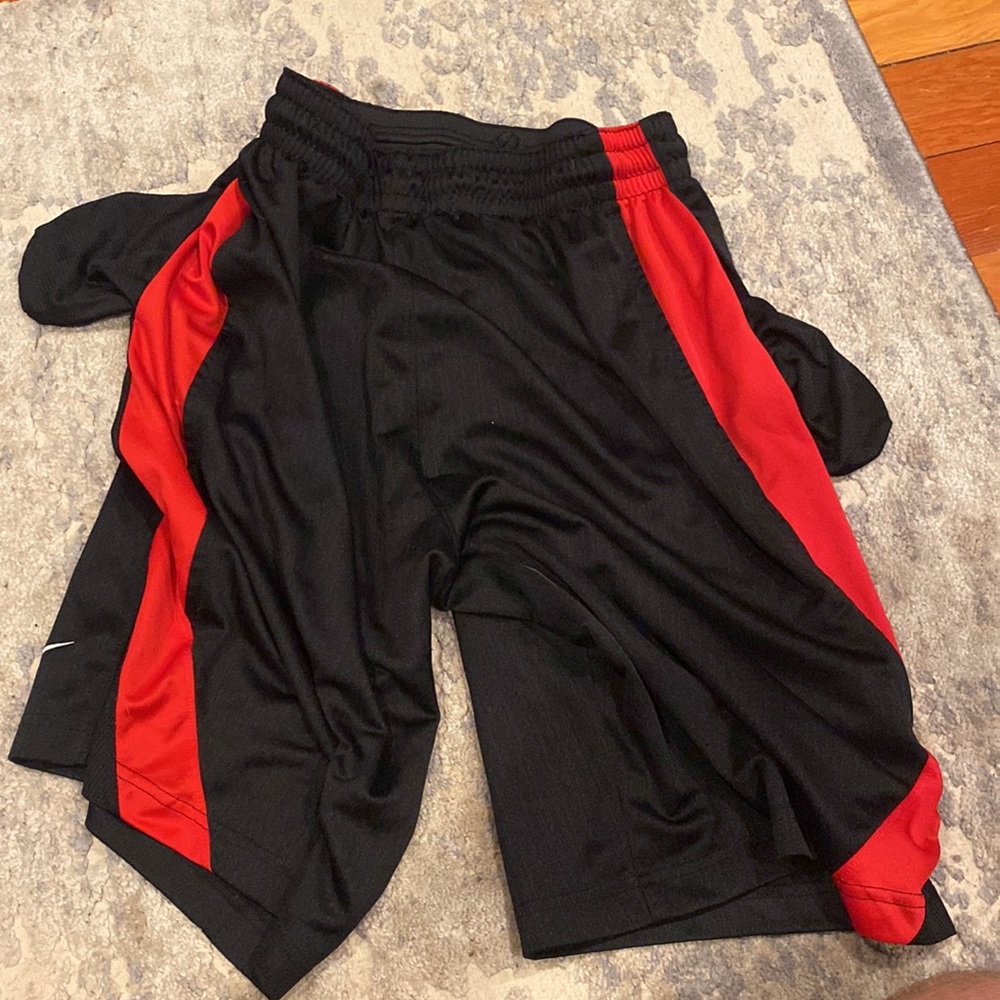 Nike athletic shorts - Picture 2 of 2